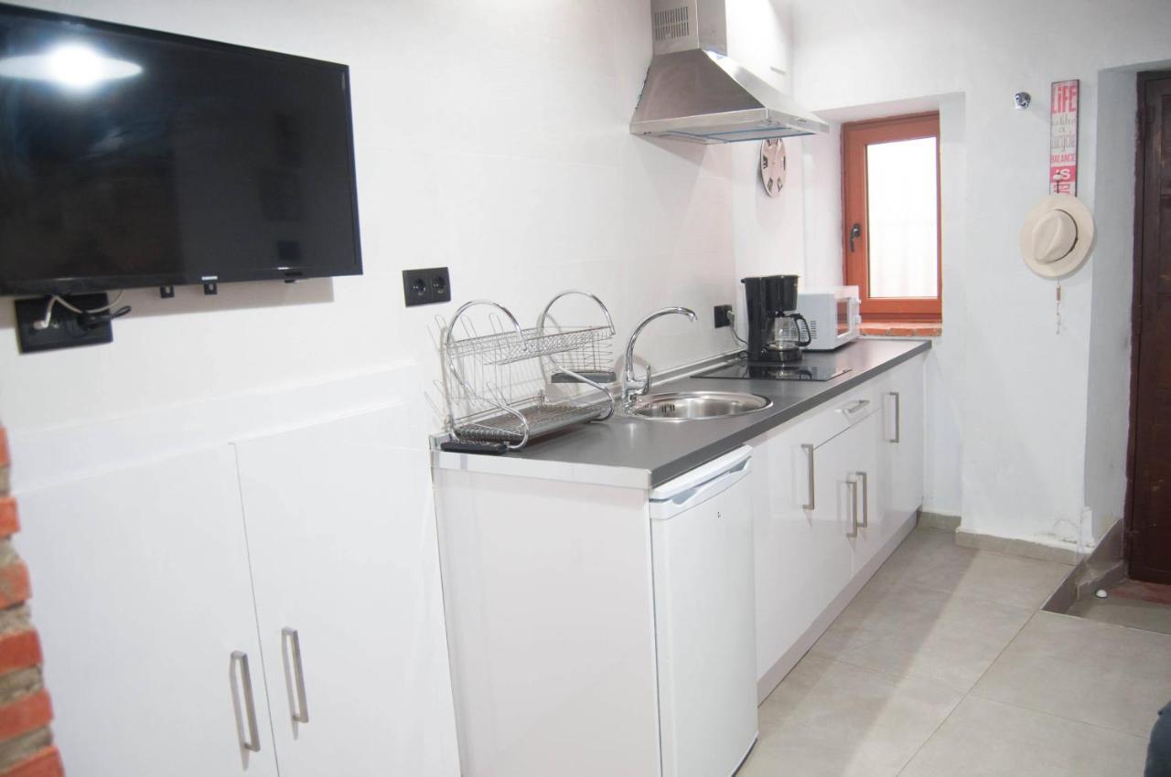Caleros 8 Estudio - Apartamentos De La Parte Antigua De Caces المظهر الخارجي الصورة